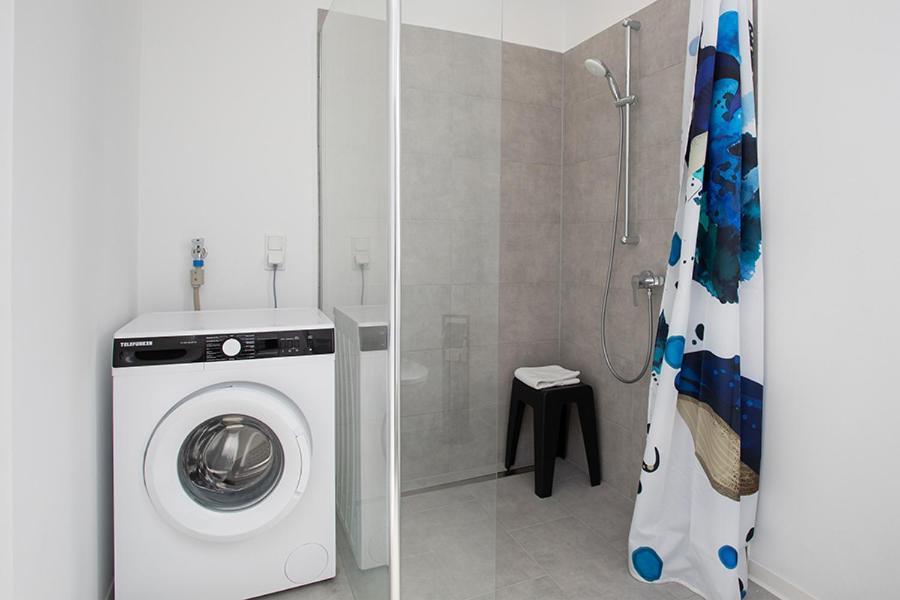 Apartmenthaus Am Kaiser-Wilhelm-Park Детмолд Екстериор снимка
